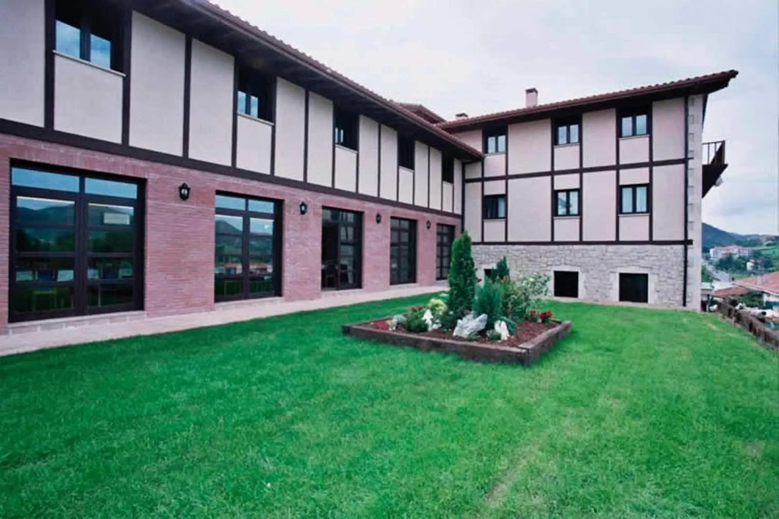 Hotel Ibaigune Murueta 2*,  Spanien